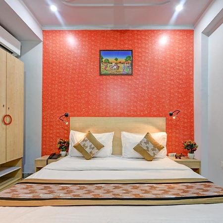 Royal Spark Inn1 - Medicity Gurugram, Near Medanta Hospital Γκουργκάον Εξωτερικό φωτογραφία