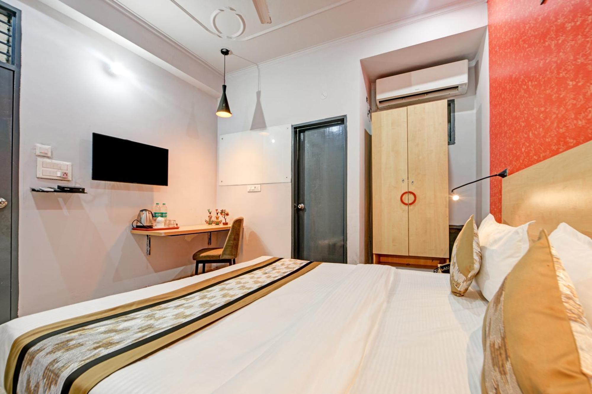 Royal Spark Inn1 - Medicity Gurugram, Near Medanta Hospital Γκουργκάον Εξωτερικό φωτογραφία