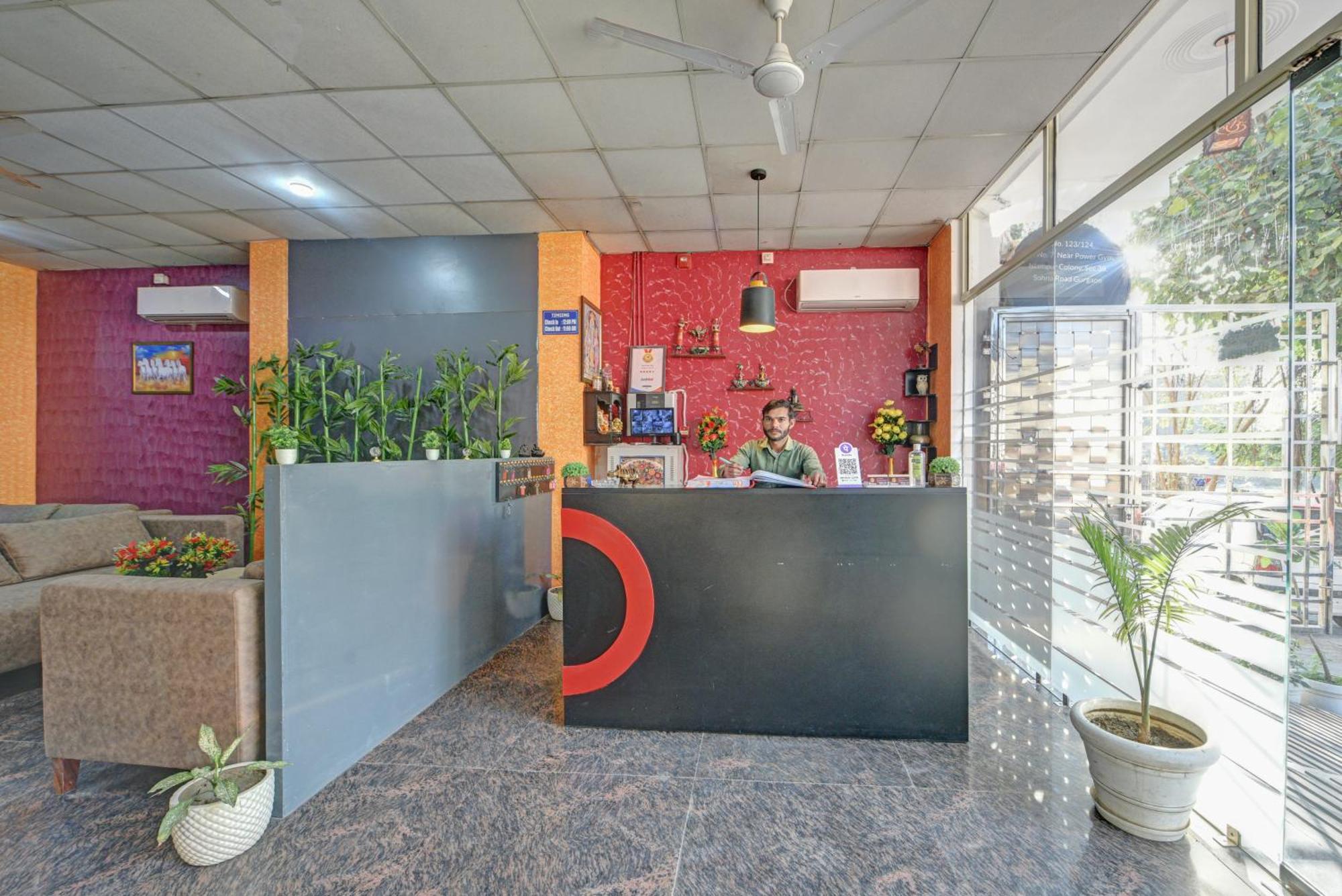 Royal Spark Inn1 - Medicity Gurugram, Near Medanta Hospital Γκουργκάον Εξωτερικό φωτογραφία